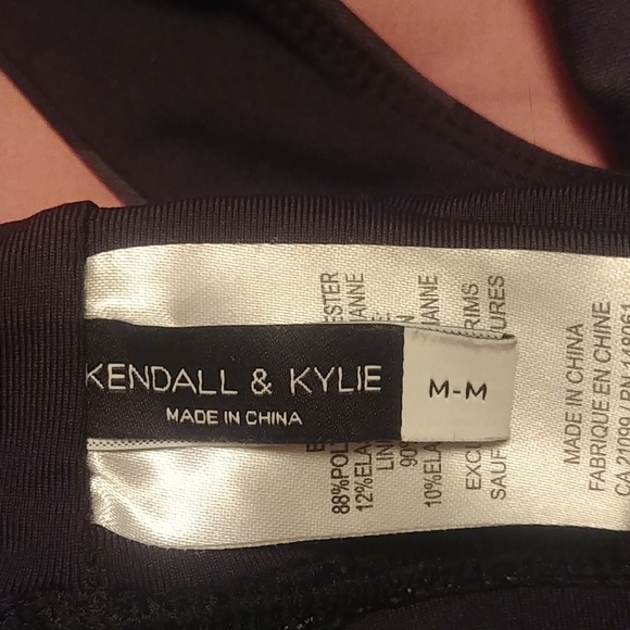 Kendall & Kylie sports bra - Picture 3 of 4